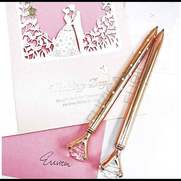 Single Big Crystal Diamond Ballpoint Pen - Picture 3 of 3